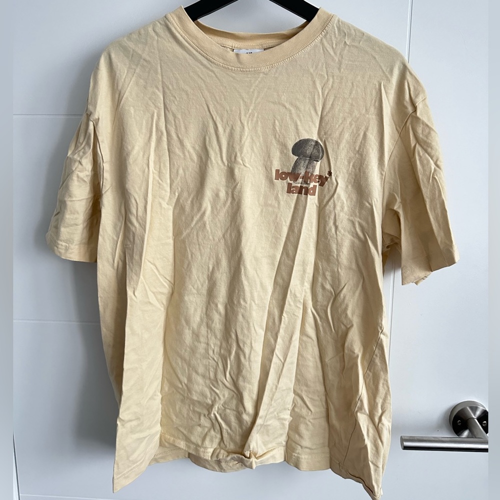 lowkey land tee